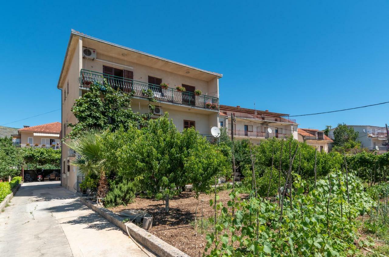 Apartamento Kiwi Trogir Exterior foto