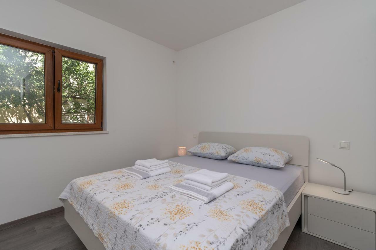 Apartamento Kiwi Trogir Exterior foto